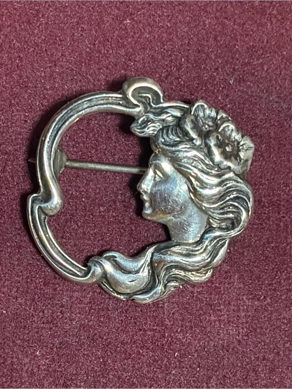 Art Nouveau Sterling Silver Lady Pin/Brooch